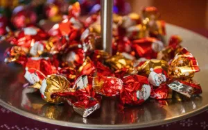 Produkcja słodyczy w Polsce – dlaczego coraz częściej wybieramy krajowych producentów?